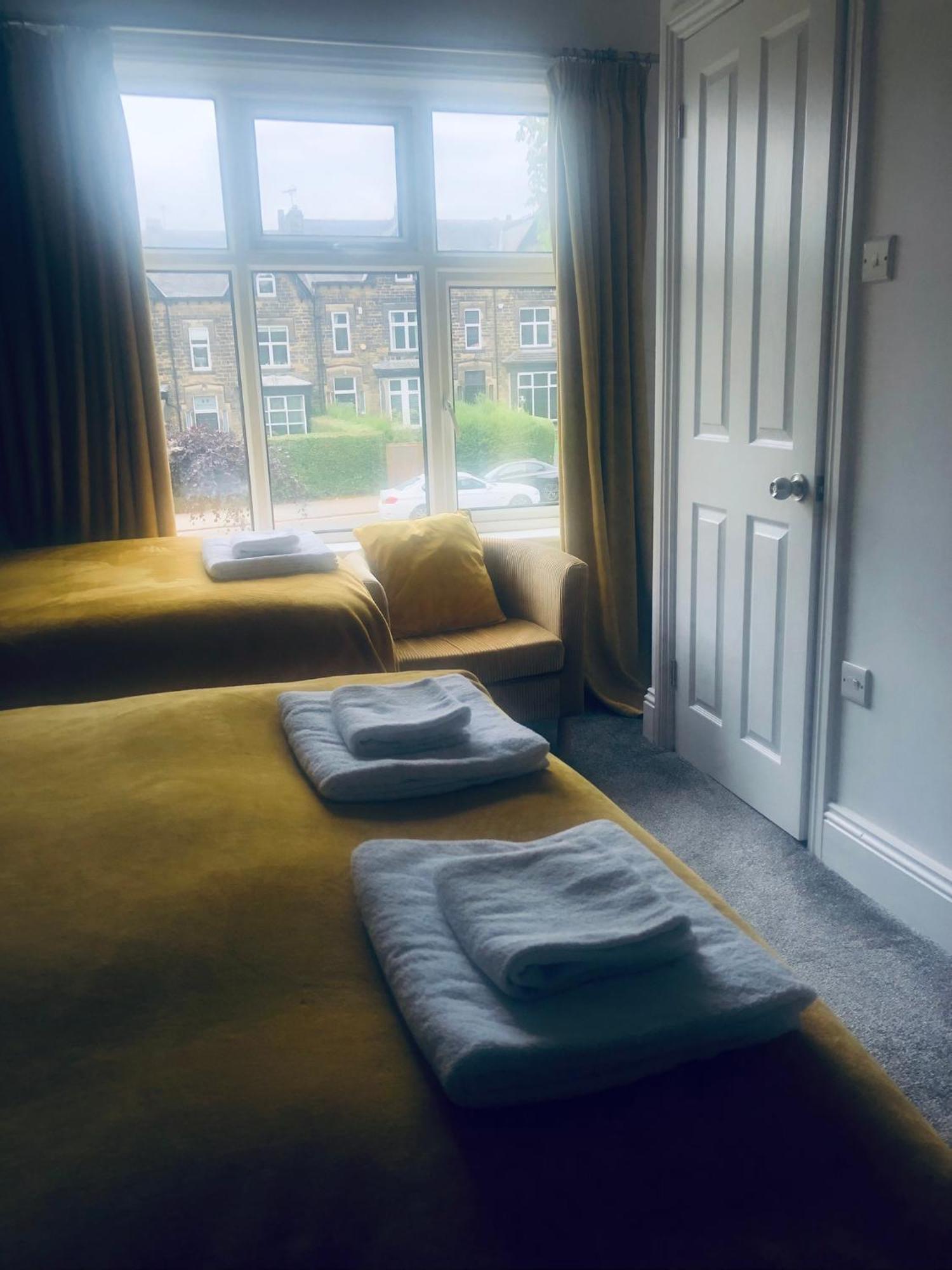 The Beechwood Bed & Breakfast Leeds  Luaran gambar